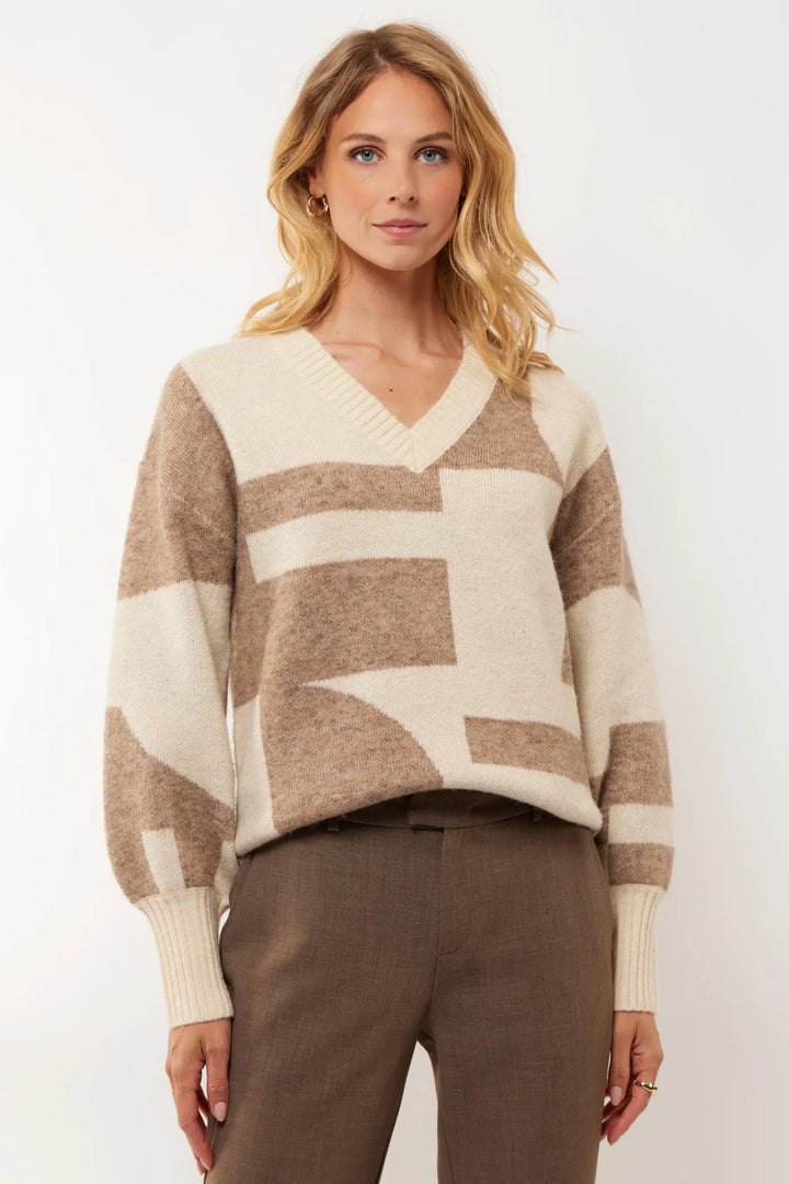 Grundlinie Geometric Knit Sweater | V-Neck | Balloon Sleeve