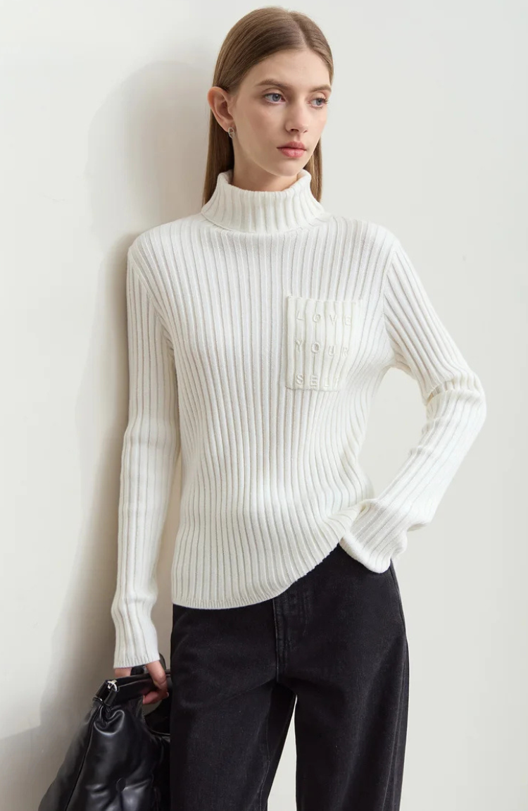 Rippstrick Rollkragenpullover | Weicher Cashmere-Mix | Taillierte Silhouette