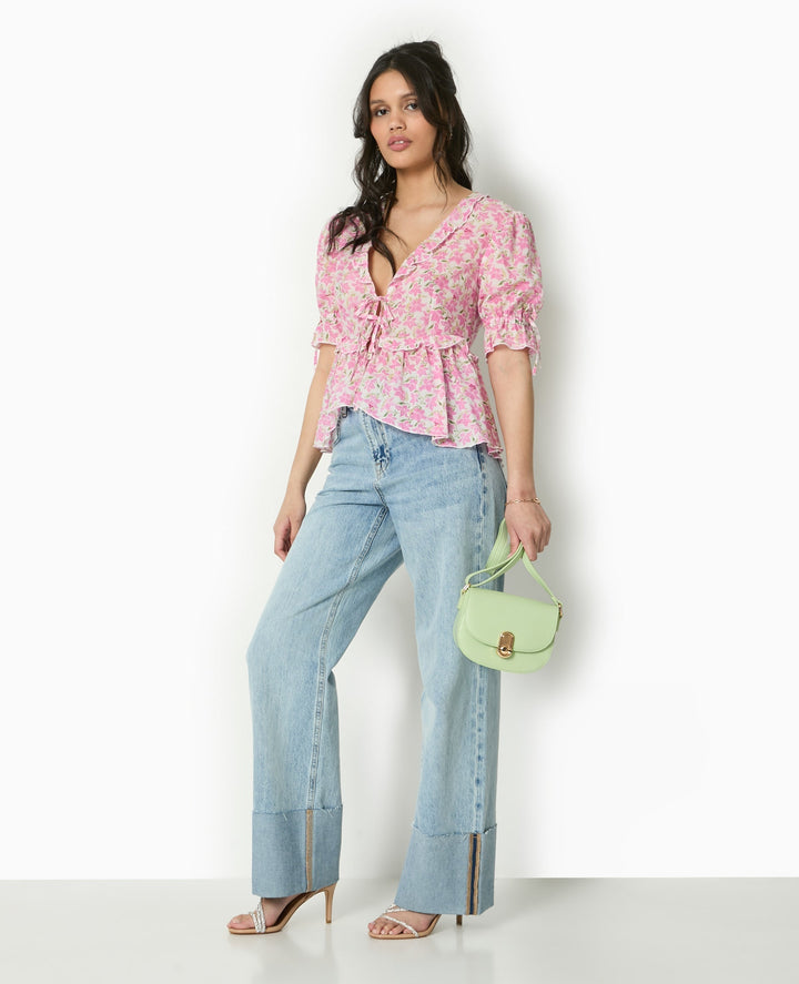 Bluse Lichtglanz | Rüschenausschnitt | Puffärmel