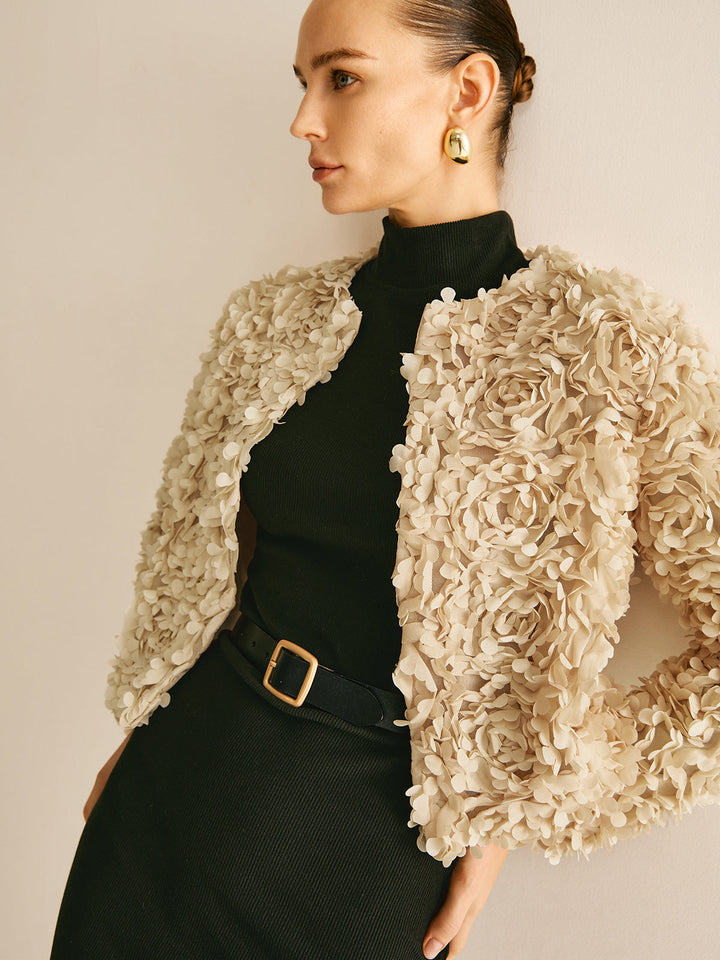 Texturiertes Kurzes Jackett | 3D Blumen Design | Elegantes Aussage Stück