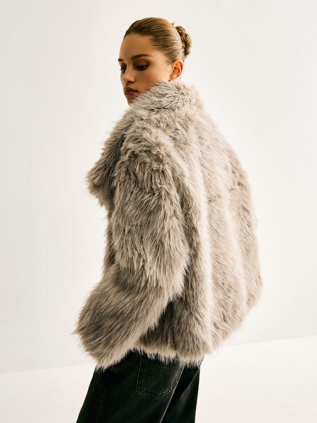 Faux Fur Kurze Jacke | Oversized Kragen | Winter Statement Stil