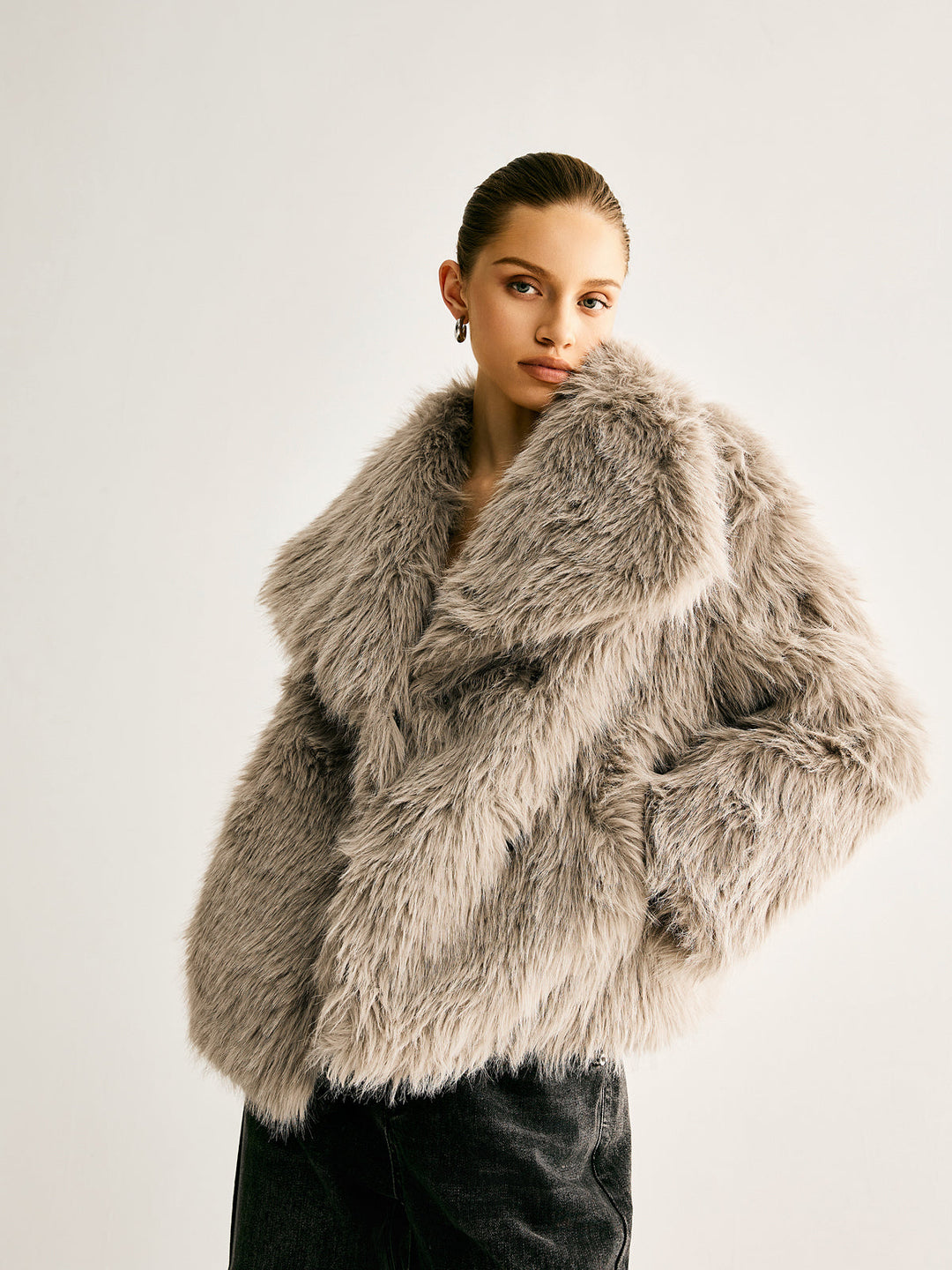 Faux Fur Kurze Jacke | Oversized Kragen | Winter Statement Stil