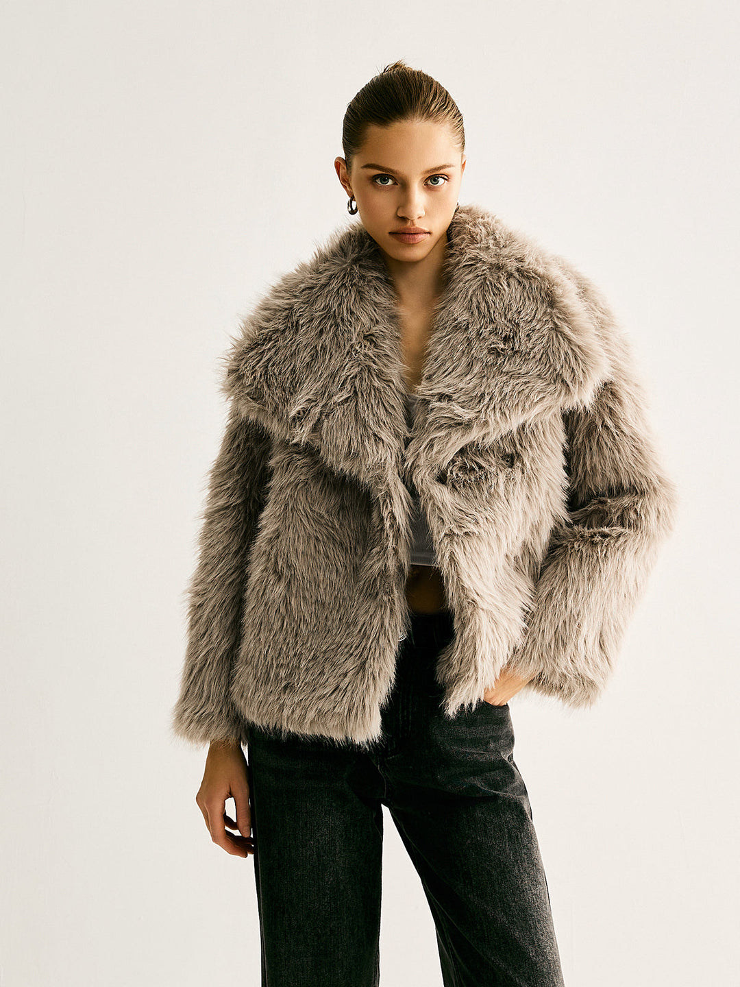 Faux Fur Kurze Jacke | Oversized Kragen | Winter Statement Stil