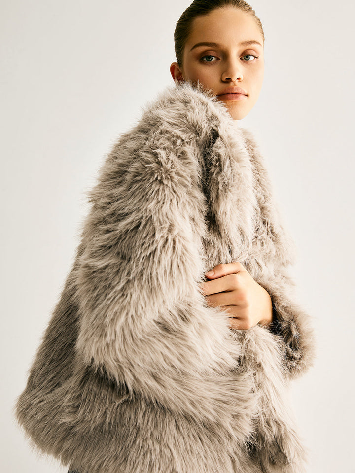 Faux Fur Kurze Jacke | Oversized Kragen | Winter Statement Stil