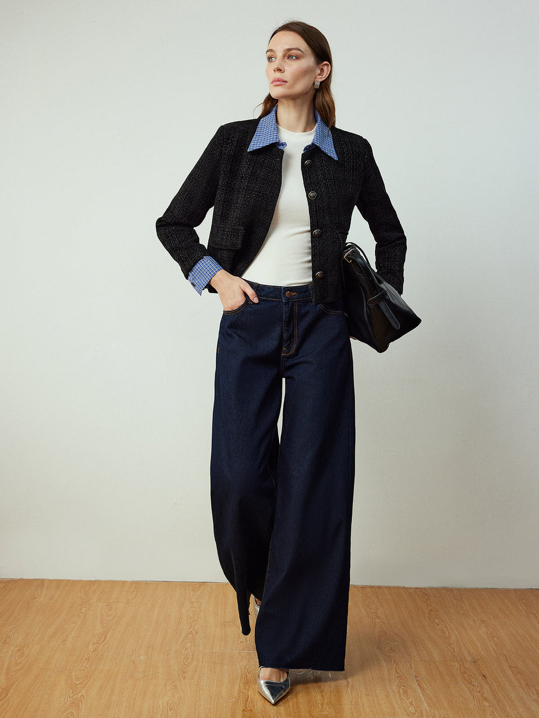 Kurze Tweed Jacke | Kontrastkragen | Klassische Silhouette