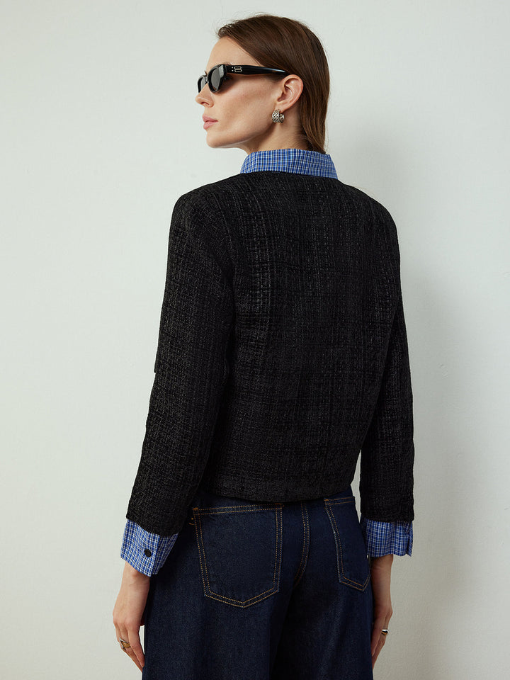 Kurze Tweed Jacke | Kontrastkragen | Klassische Silhouette