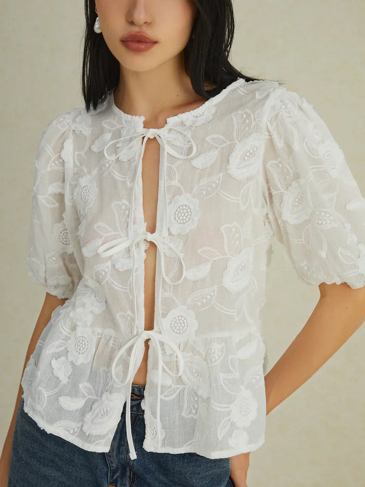 Bestickte Bluse mit Bindeband | Puffärmel | Sheer Blumenmuster