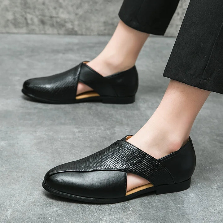 Echtleder Slipper | Kreuzriemen Details | Slip-On