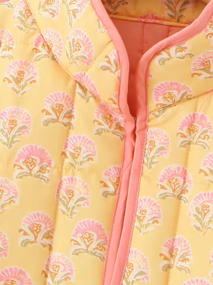 Gequiltete Blumenjacke | Stehkragen | Lockere Passform