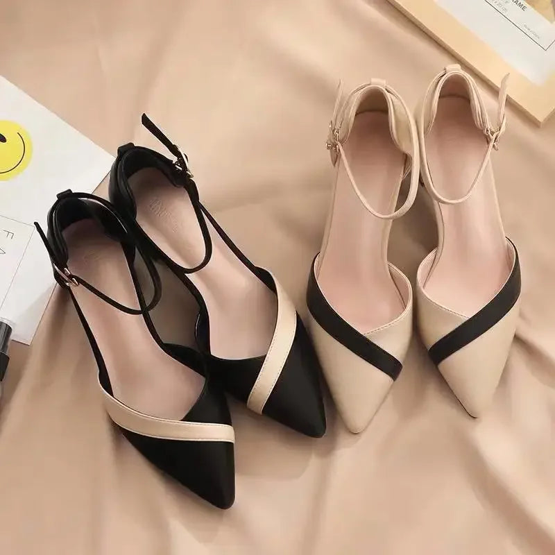 Block Heel Ankle Strap Pumps | Kontrastband | Spitz
