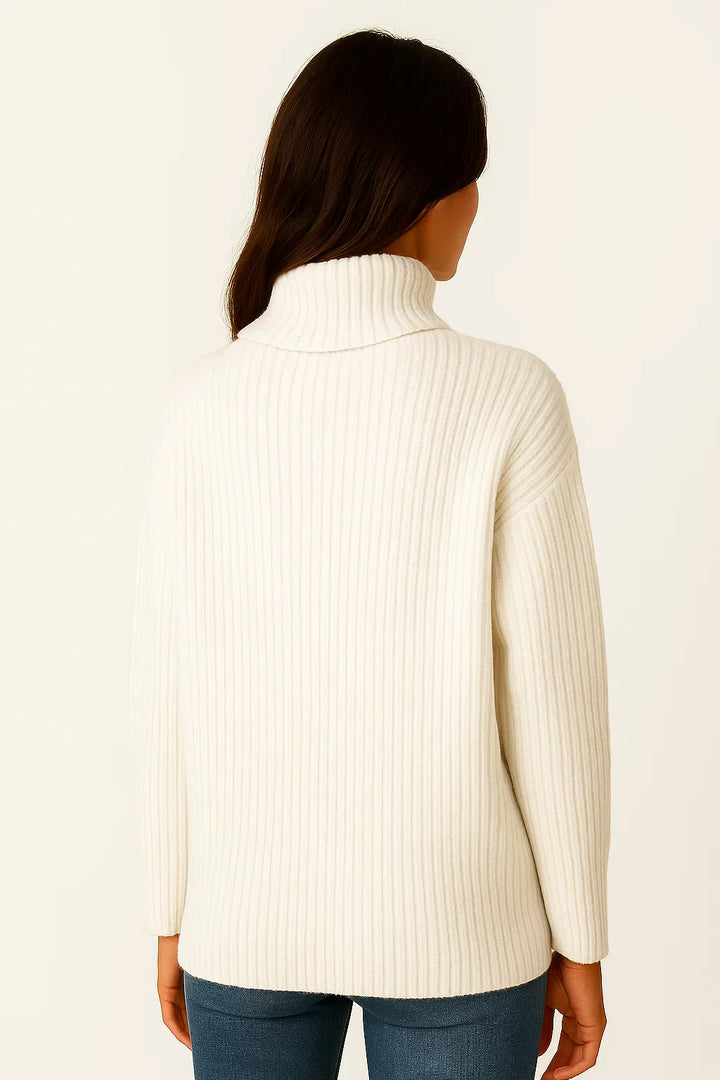 Gerippter Rollkragenpullover | Knopf Detail | Relaxed Fit
