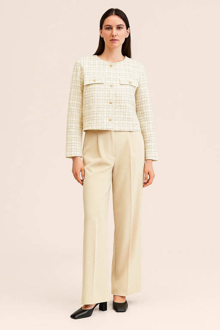 Tweed Jacke | Beige | Gold Knopf Detail | Refinierte Textur