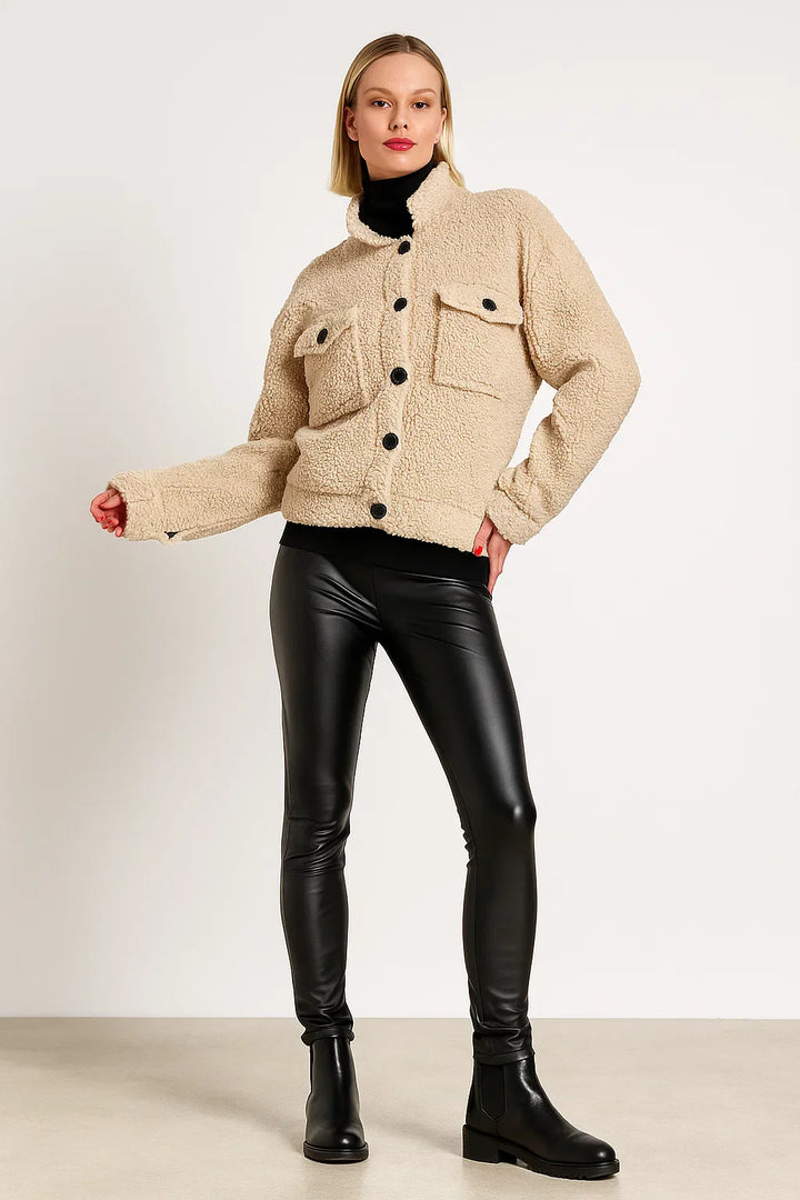 Sherpa Jacke | Kontrastknöpfe | Kurzes Wollgemisch