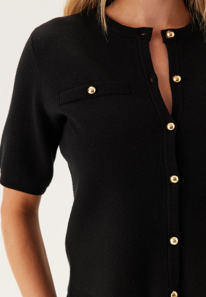 Strickjacke mit kurzen Ärmeln | Goldene Knopfdetails | Slim Fit