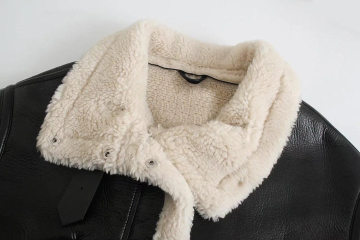 Faux Shearling Aviator Jacke | Kurzer Schnitt | Kontrastkragen