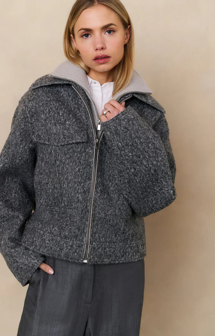 Grundlinie Bouclé Zip Jacke | Cropped Fit | Textured Wool Effect