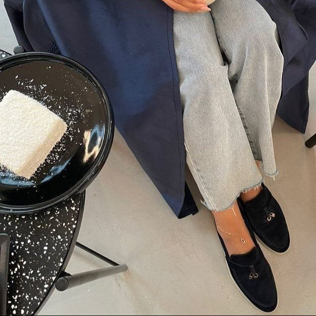 Wildleder Slipper | Handgenäht | Leichte Sohle